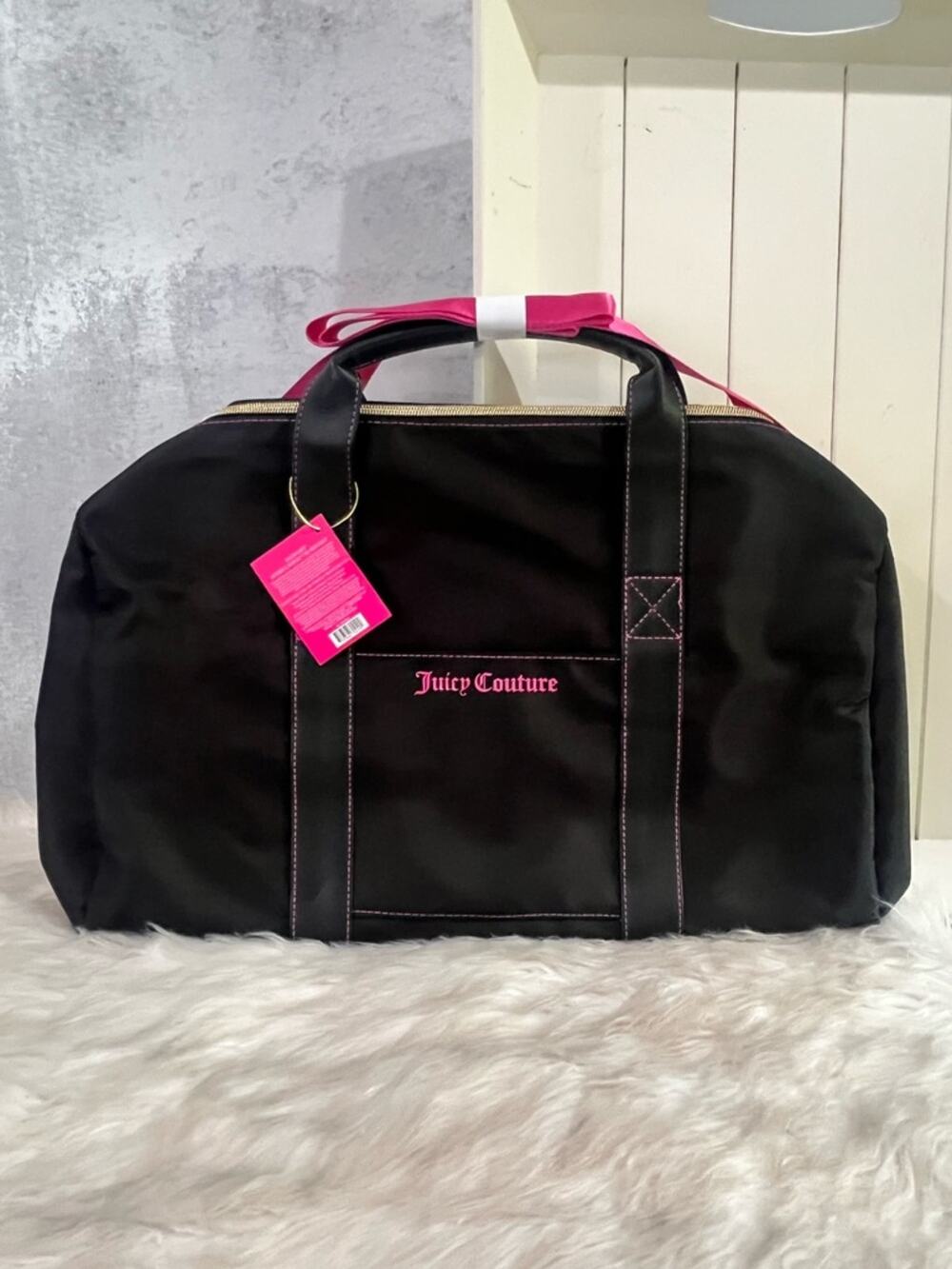NEW Juicy Couture Travel Weekender Duffle Bag Handles Strap Large Black Pink